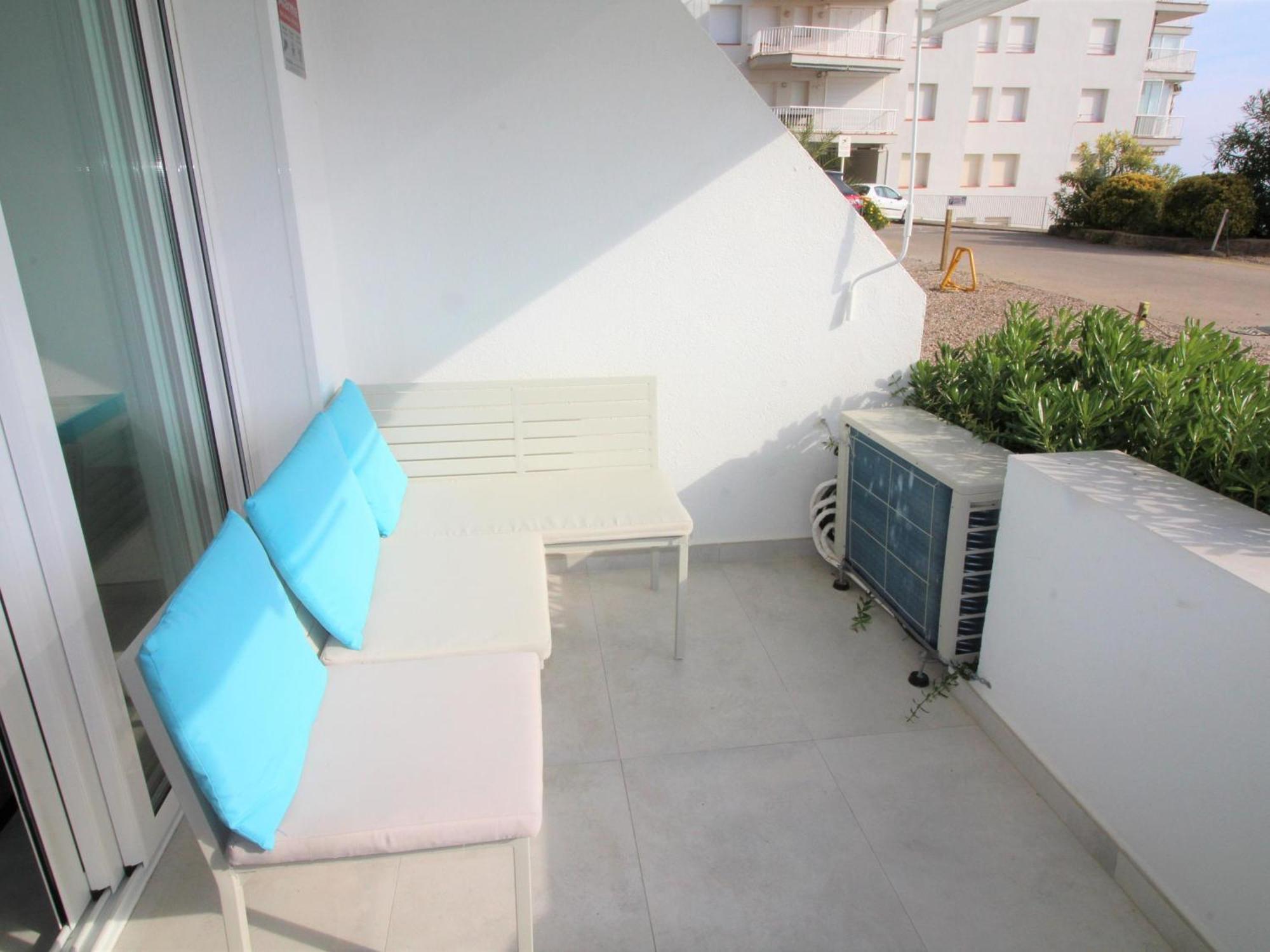 Apartment 1037 Meda Chica Bxs H, Maravillosa Situacion, Sobre Rocas Donde Podra Relajarse Escuchando Olas Del Mar, Vista Al Mar. - Es-258-33 *